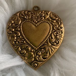 Regalrose Heart Charm